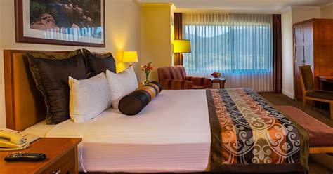 pala casino hotel room.